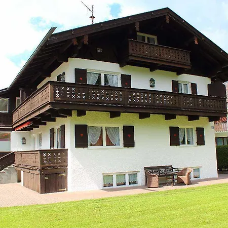 Ferienwohnung Antikstuebchen Apartment